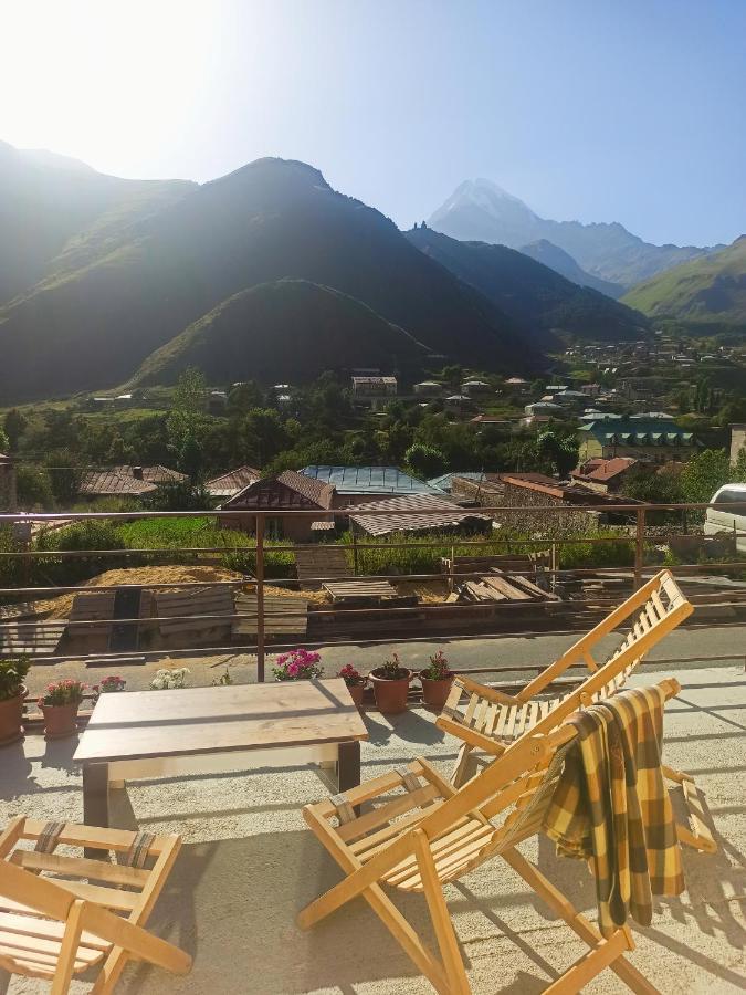 Guest House On V. Pshavela 50 Kazbegi Luaran gambar