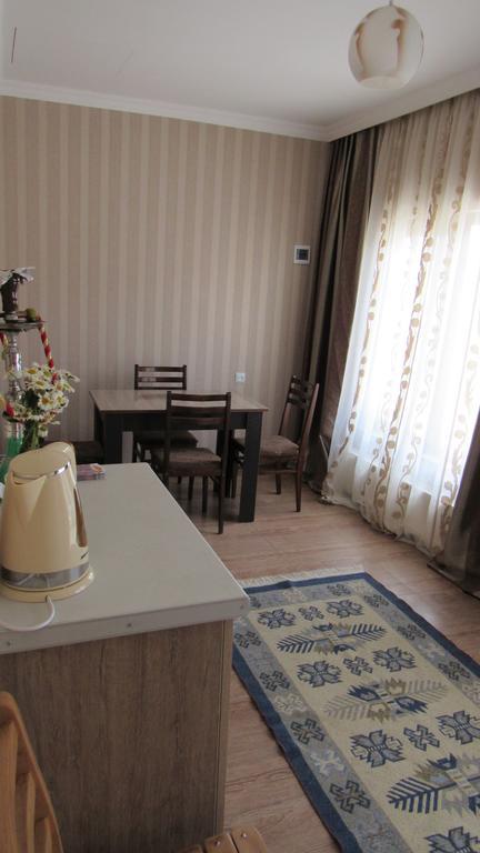 Guest House On V. Pshavela 50 Kazbegi Luaran gambar